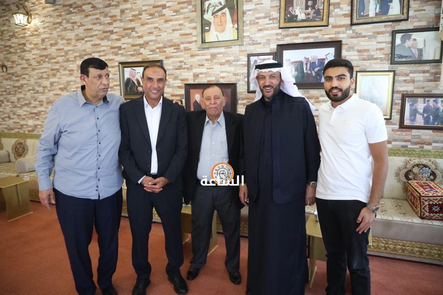 Madar Al-Saa Images 0.7458629717444037