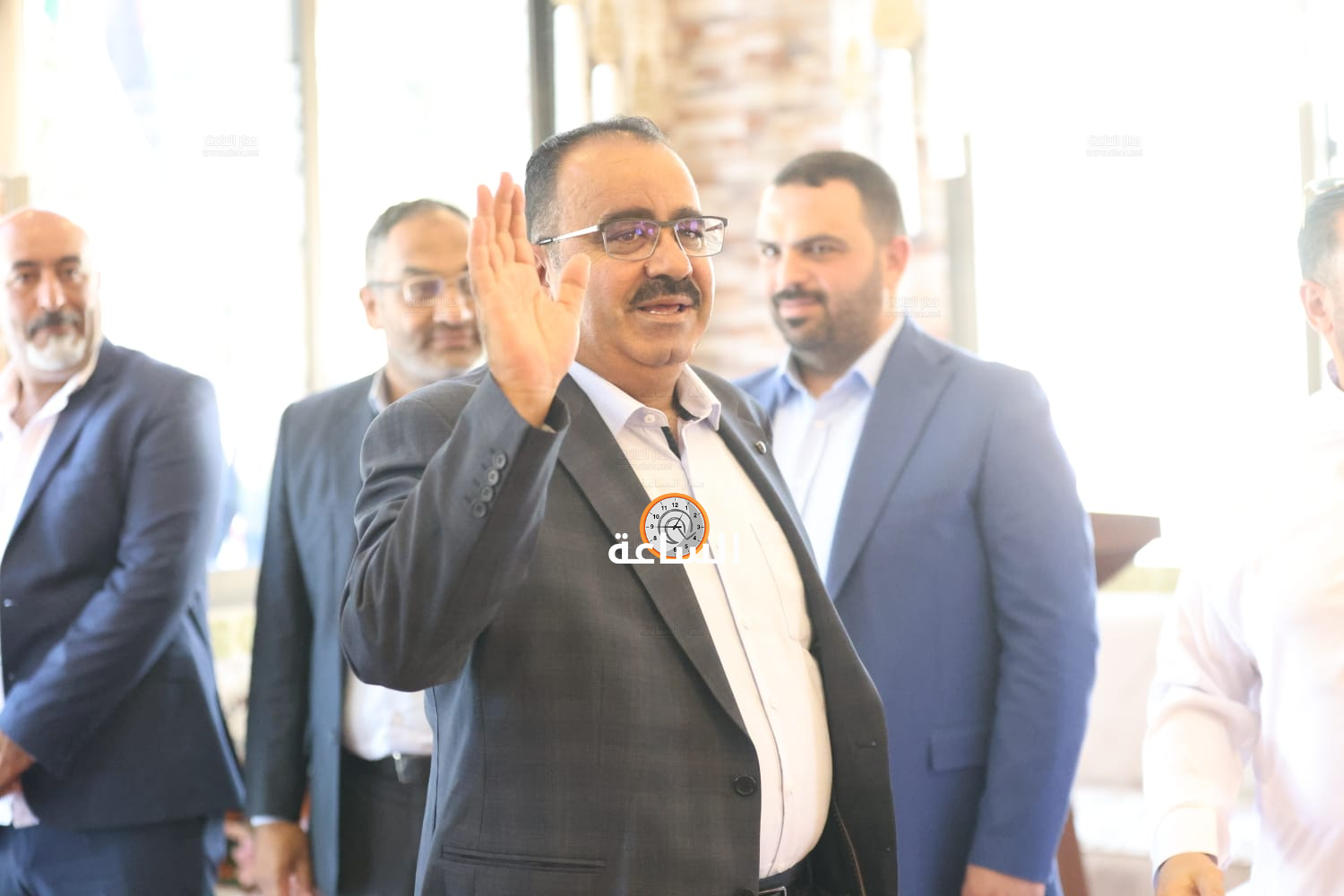 Madar Al-Saa Images 0.8783774210109547