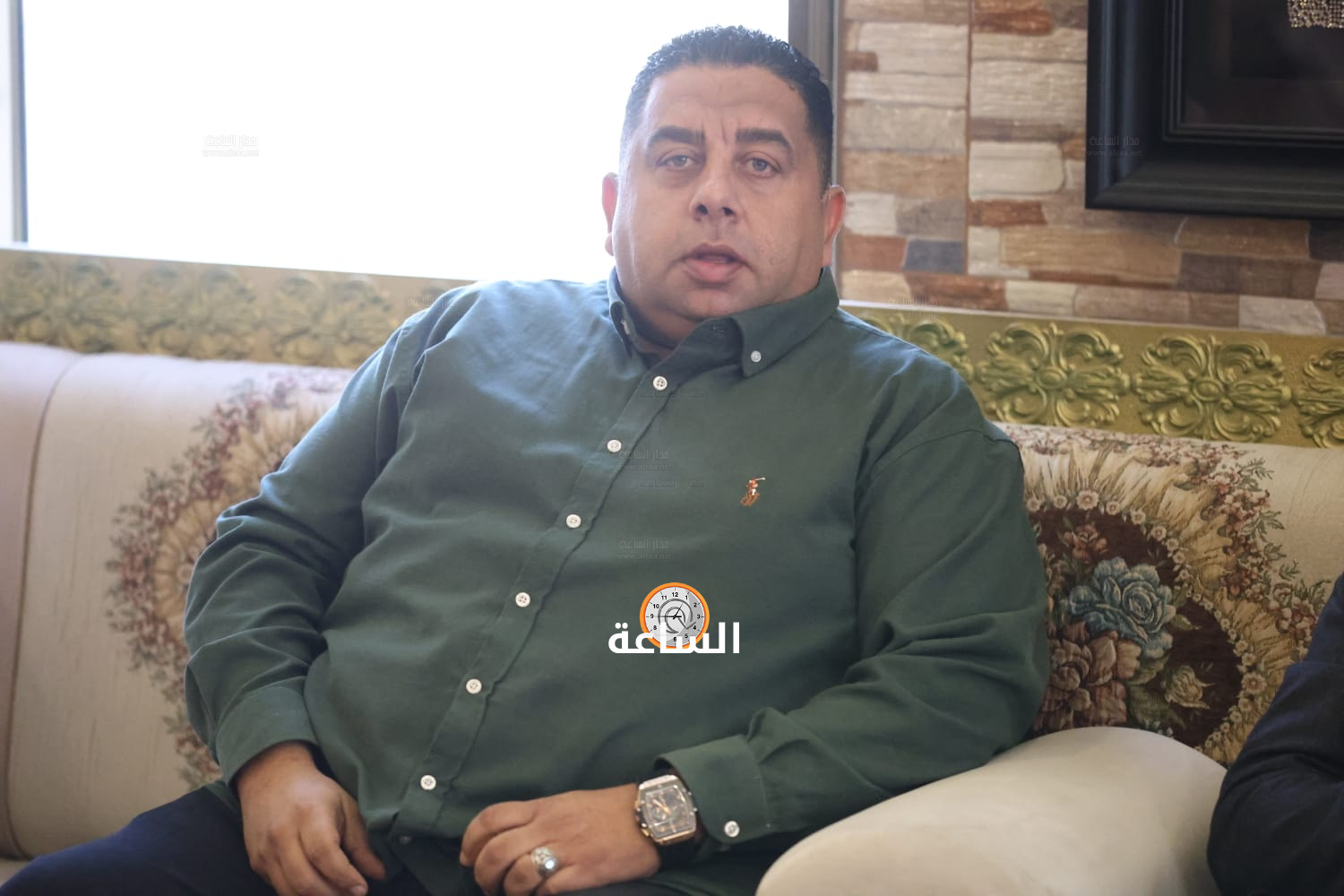 Madar Al-Saa Images 0.7492565689338715