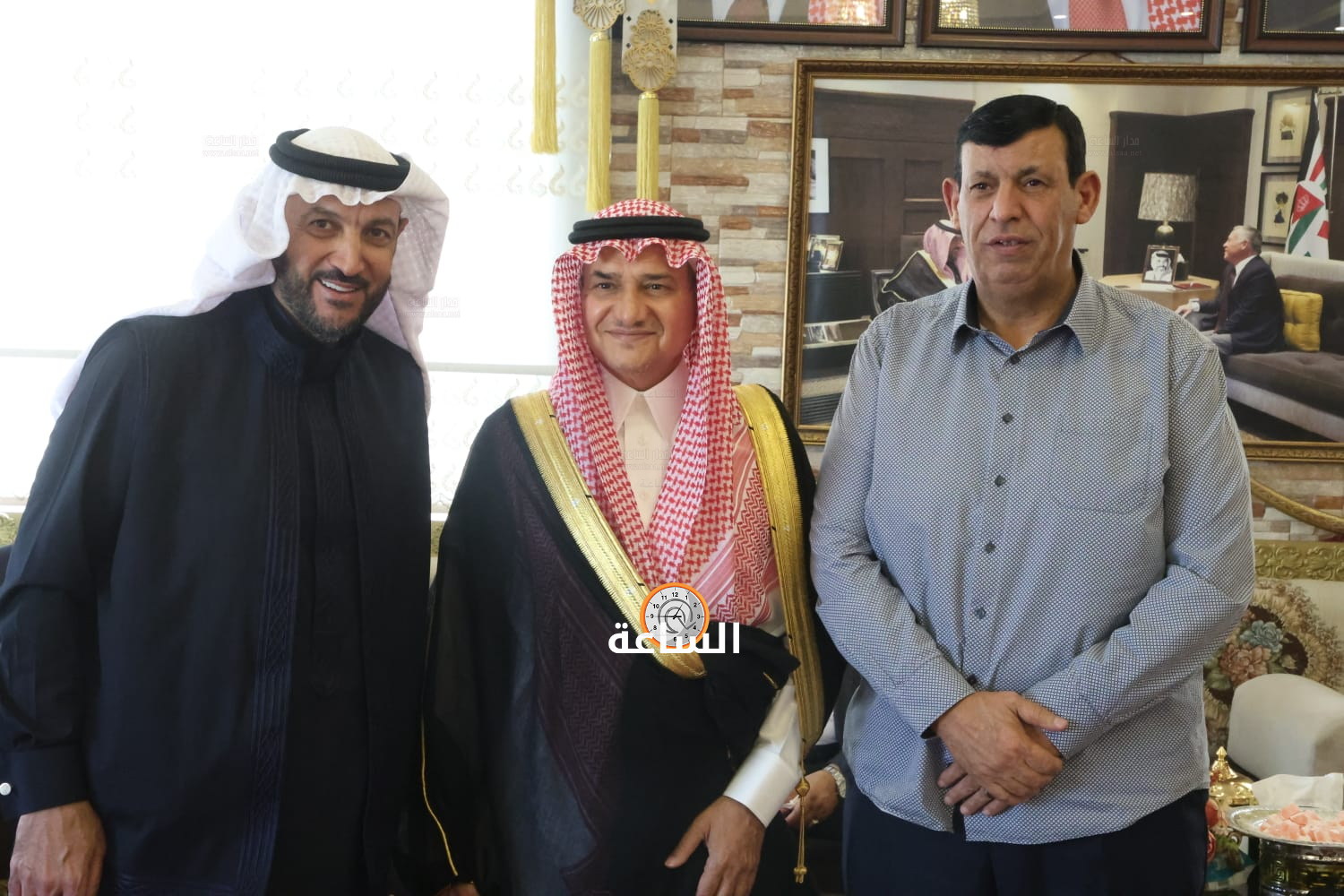 Madar Al-Saa Images 0.37107990122403633