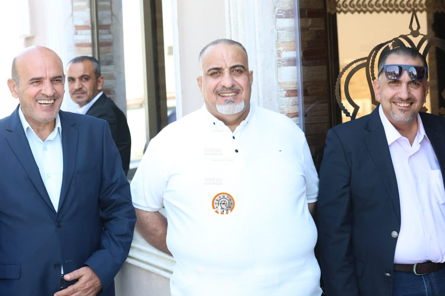 Madar Al-Saa Images 0.9916724645296736