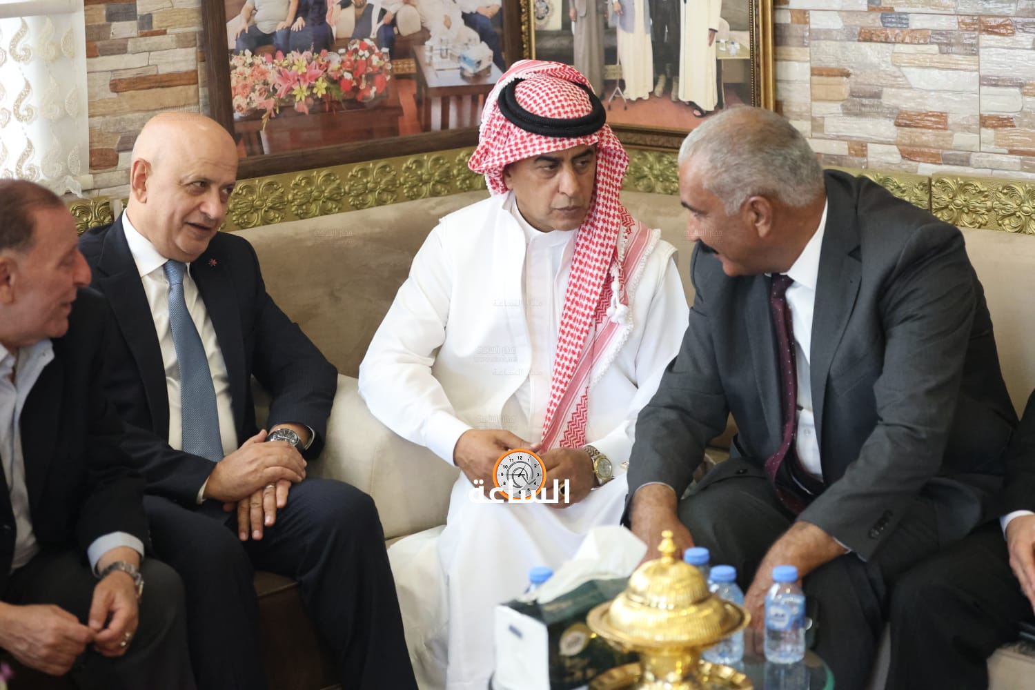Madar Al-Saa Images 0.532174717366699