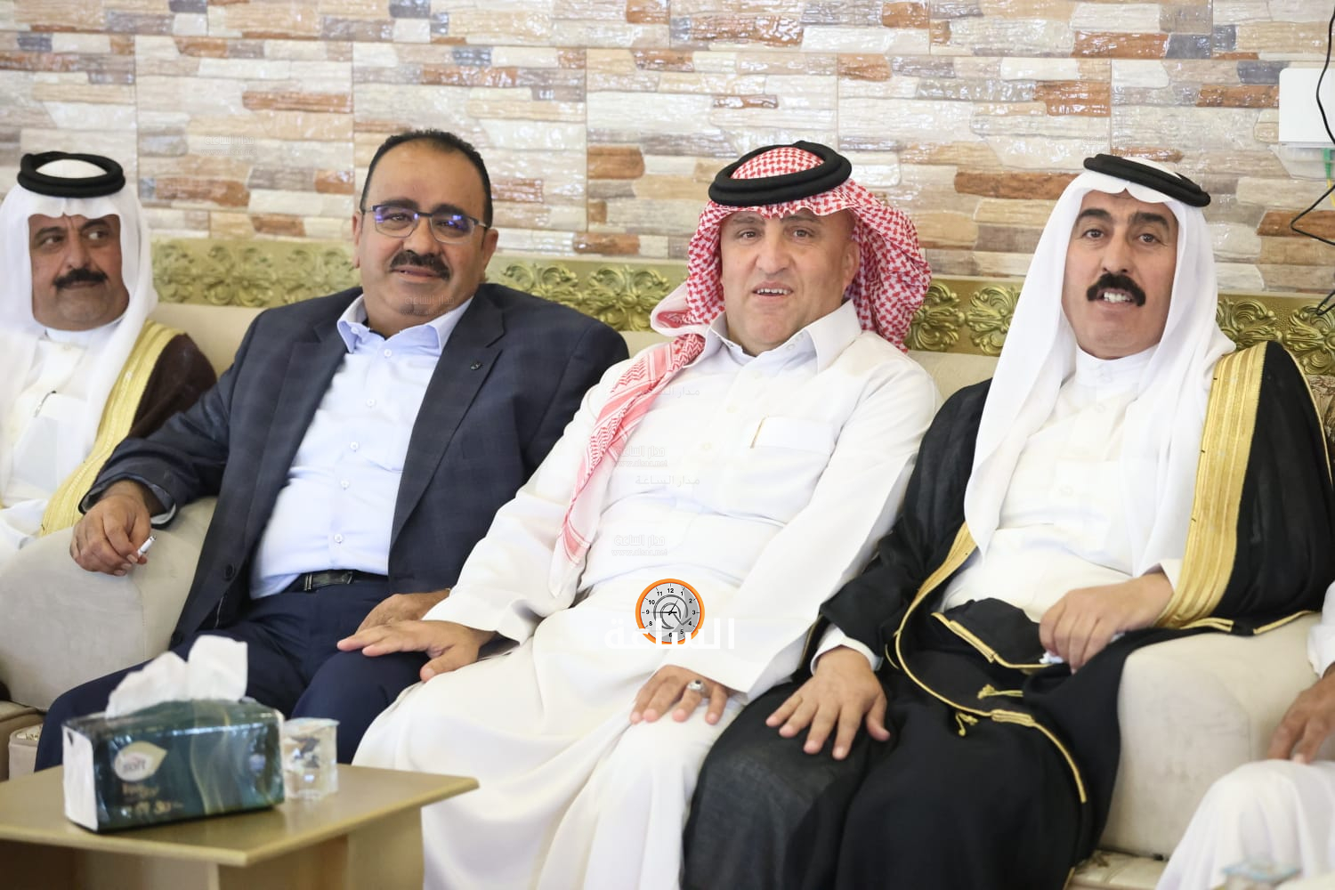 Madar Al-Saa Images 0.7203860425359375