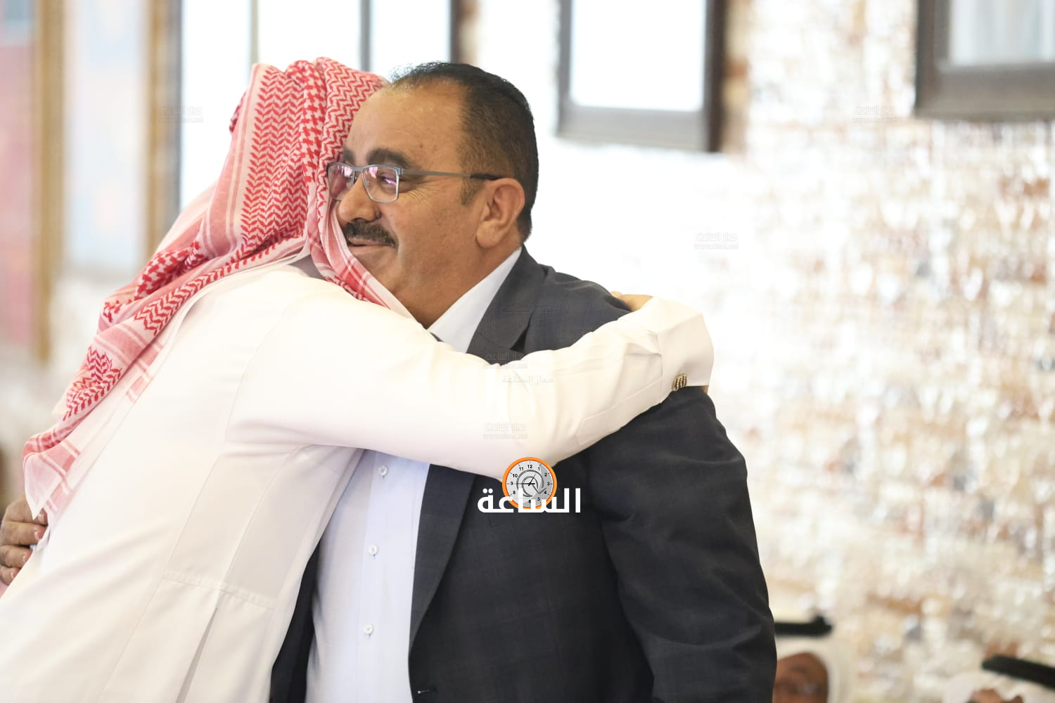 Madar Al-Saa Images 0.9986084422542404