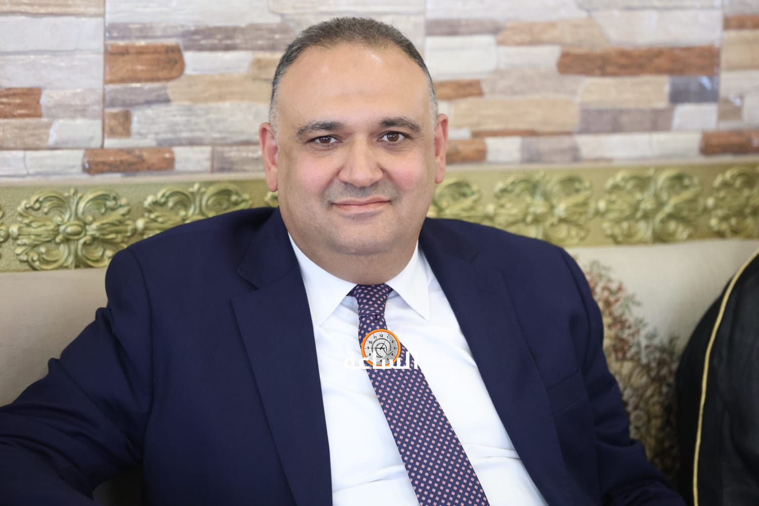 Madar Al-Saa Images 0.8729383902264812