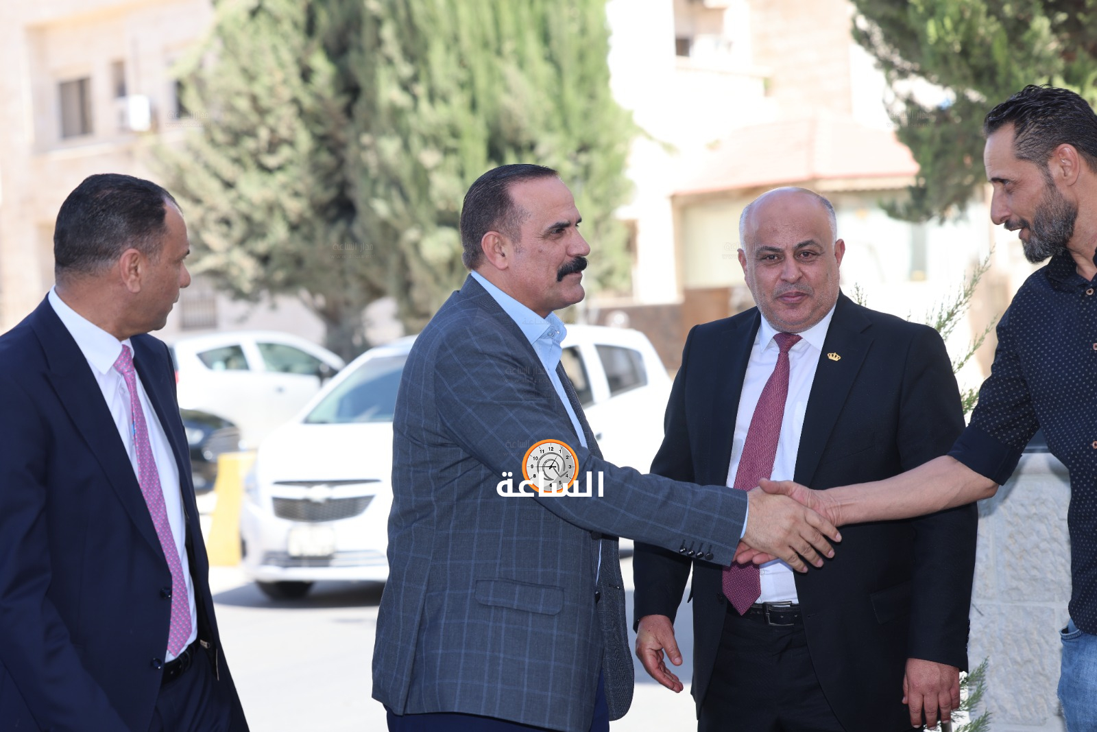 Madar Al-Saa Images 0.5487603940336571
