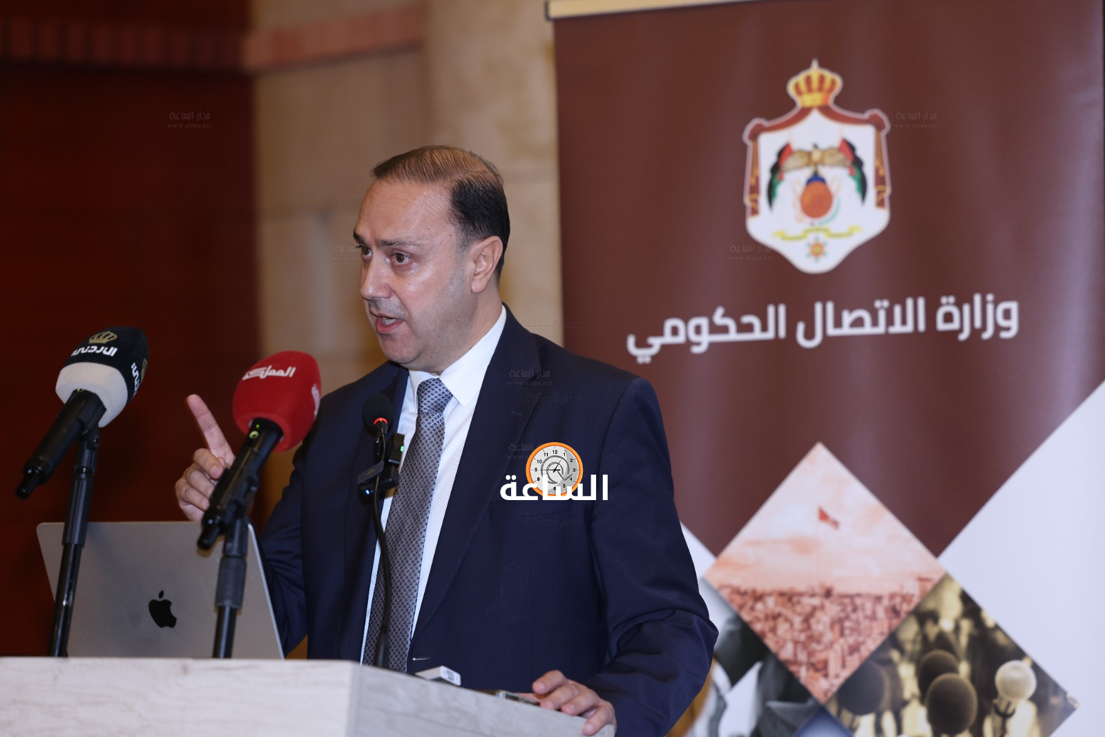 Madar Al-Saa Images 0.25004225695016025