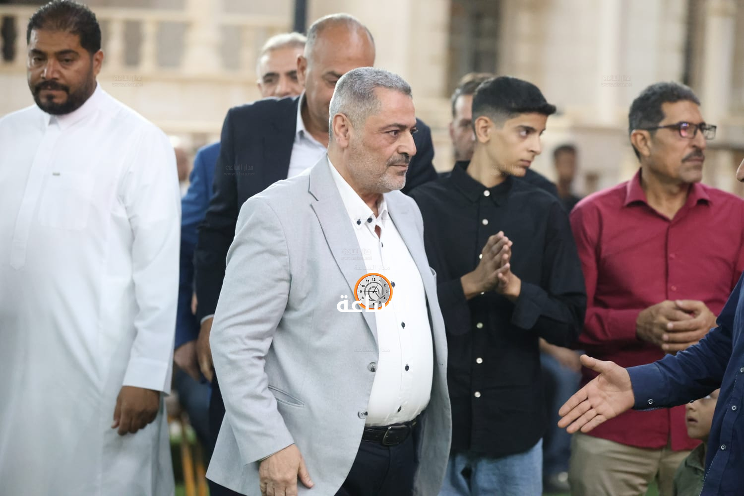 Madar Al-Saa Images 0.45845632604759345