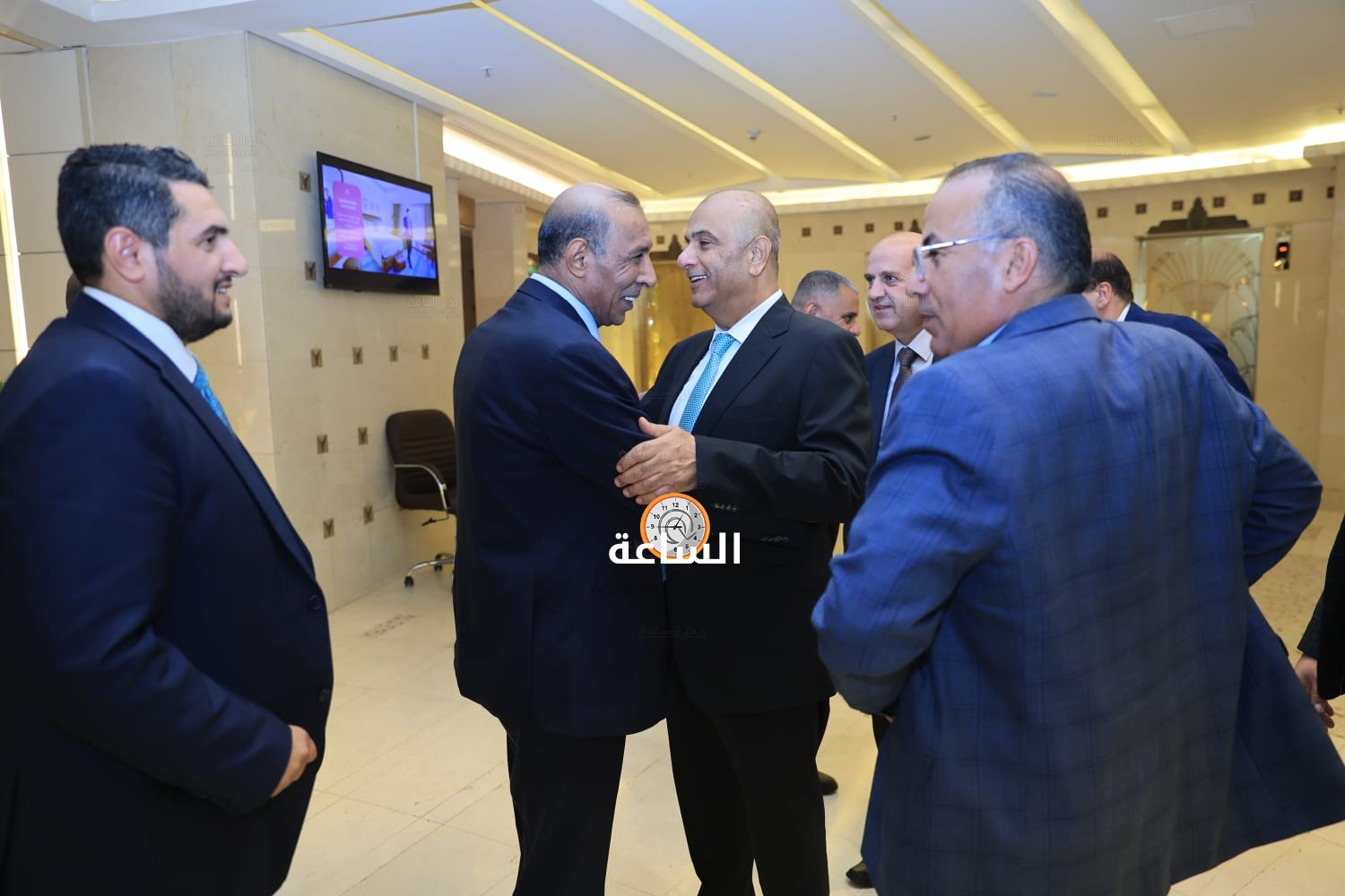 Madar Al-Saa Images 0.3960188740430566