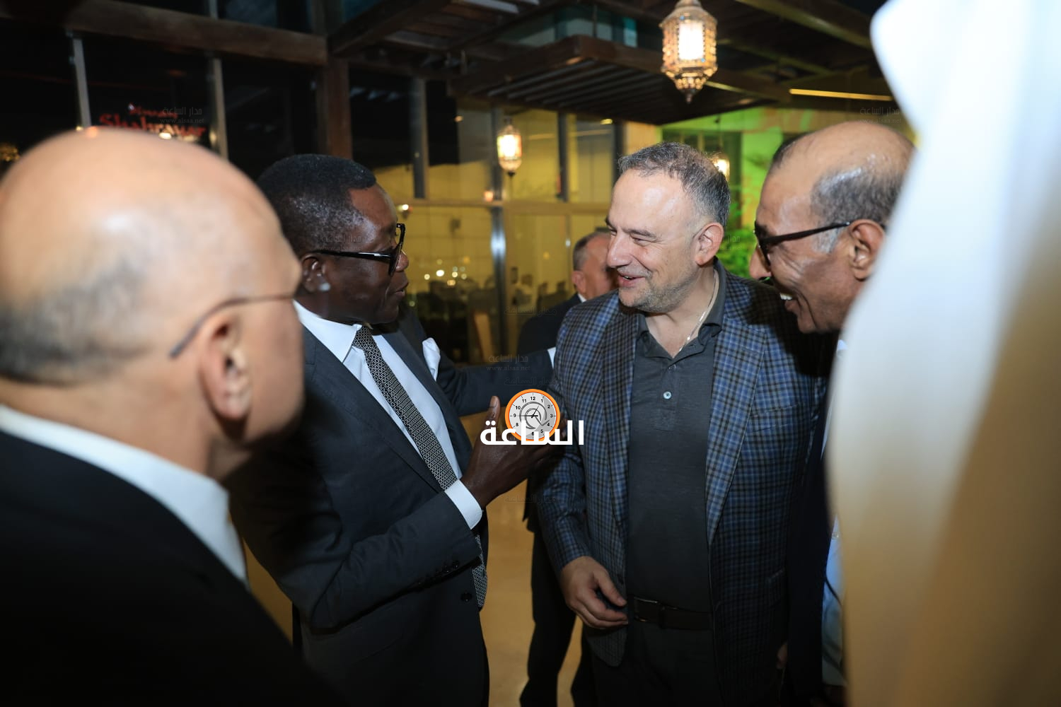 Madar Al-Saa Images 0.16473473865450128