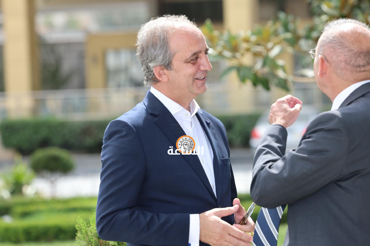 Madar Al-Saa Images 0.6611140341988894