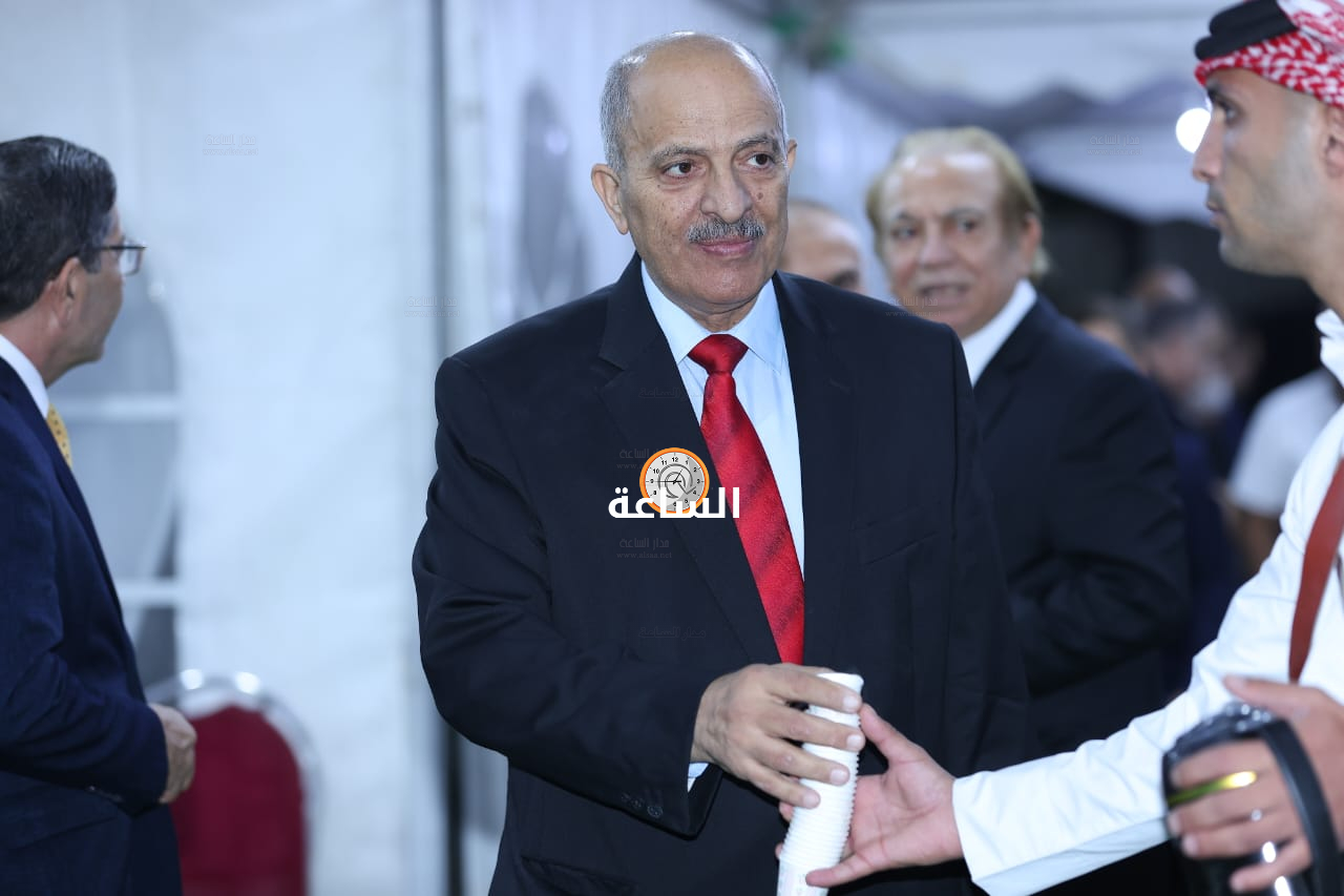 Madar Al-Saa Images 0.5466915625155205
