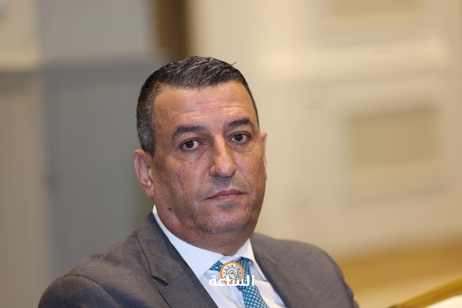 Madar Al-Saa Images 0.5192465341567212