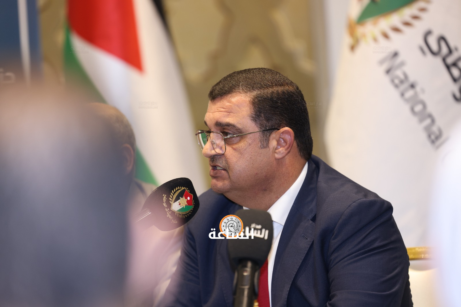 Madar Al-Saa Images 0.14917122264717564