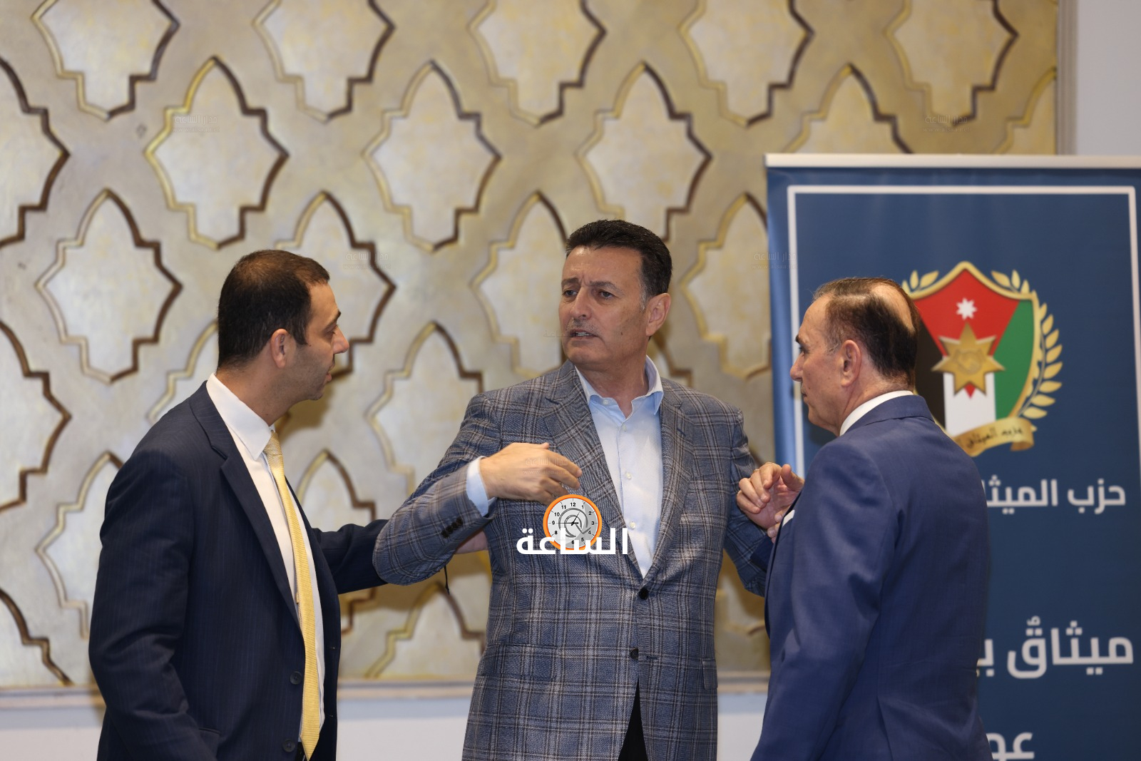 Madar Al-Saa Images 0.9453335100384462