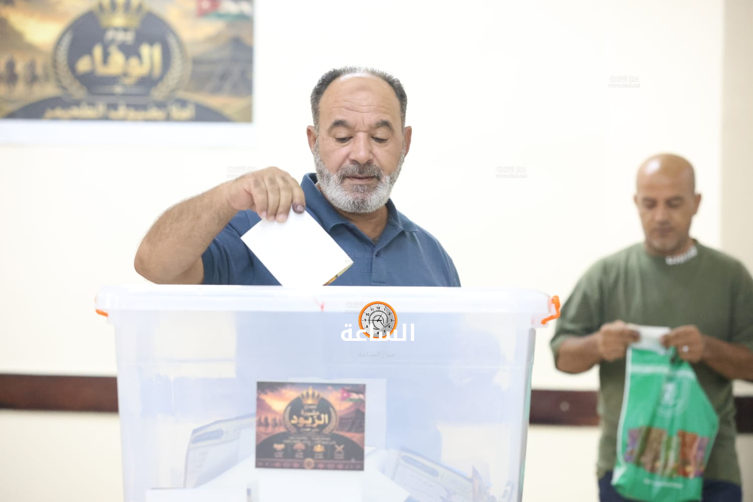 Madar Al-Saa Images 0.421488612071355