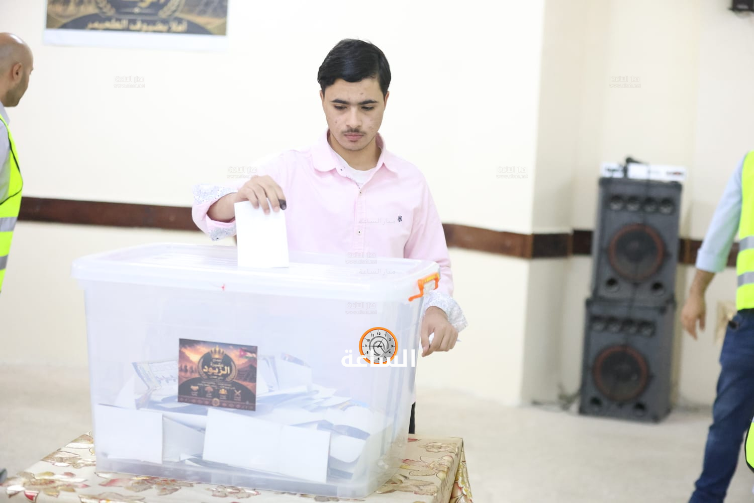 Madar Al-Saa Images 0.2325576723374677