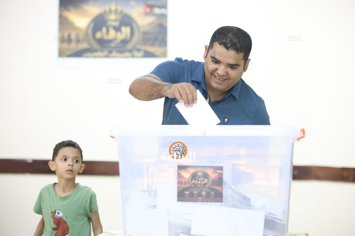 Madar Al-Saa Images 0.2582324612650648