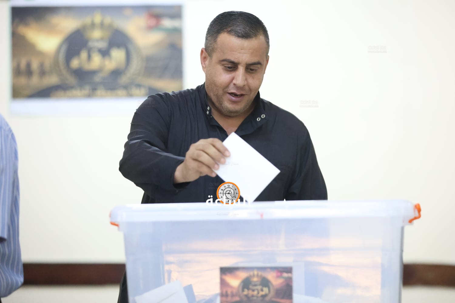 Madar Al-Saa Images 0.9593060809105152