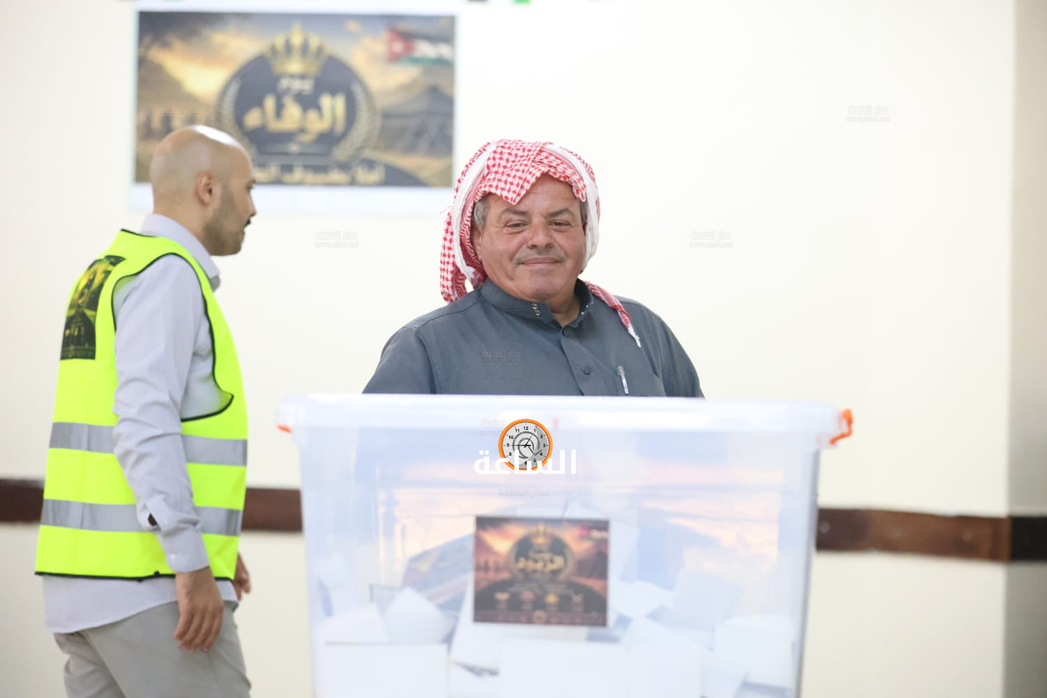 Madar Al-Saa Images 0.37278532706216505