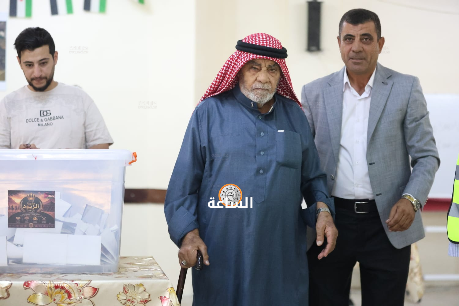Madar Al-Saa Images 0.744922985672717
