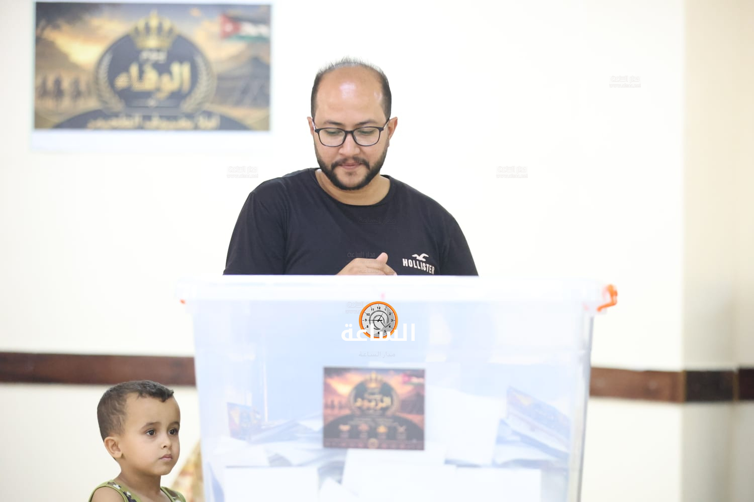 Madar Al-Saa Images 0.15418322389282313