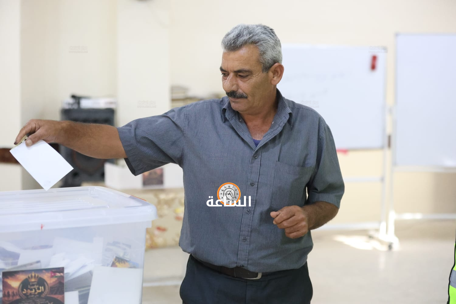 Madar Al-Saa Images 0.7242813850668164