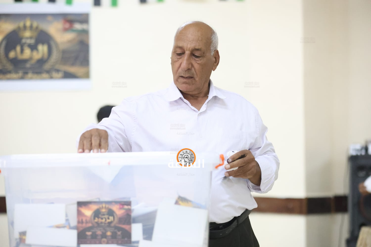 Madar Al-Saa Images 0.7542528306581399