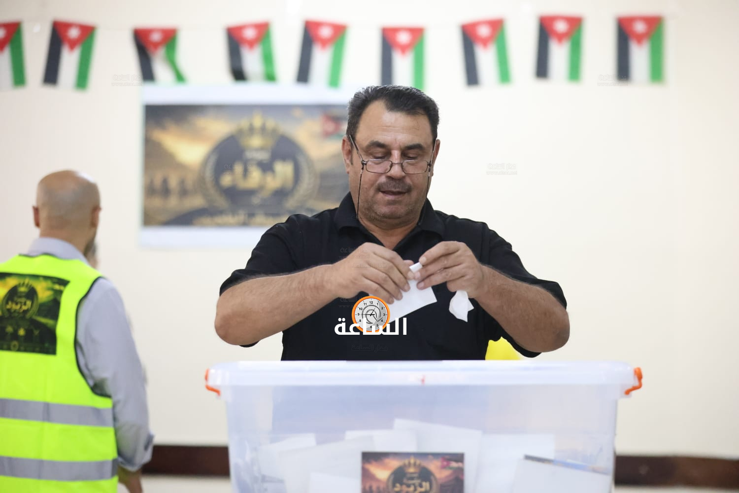 Madar Al-Saa Images 0.4631137459051803