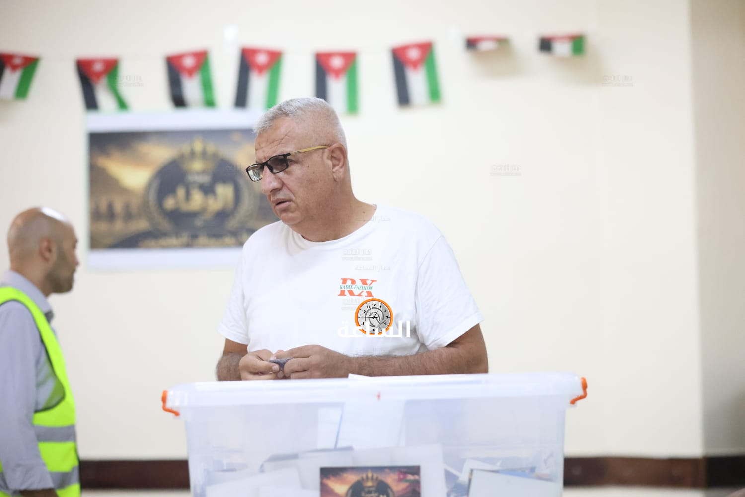 Madar Al-Saa Images 0.34005760276721
