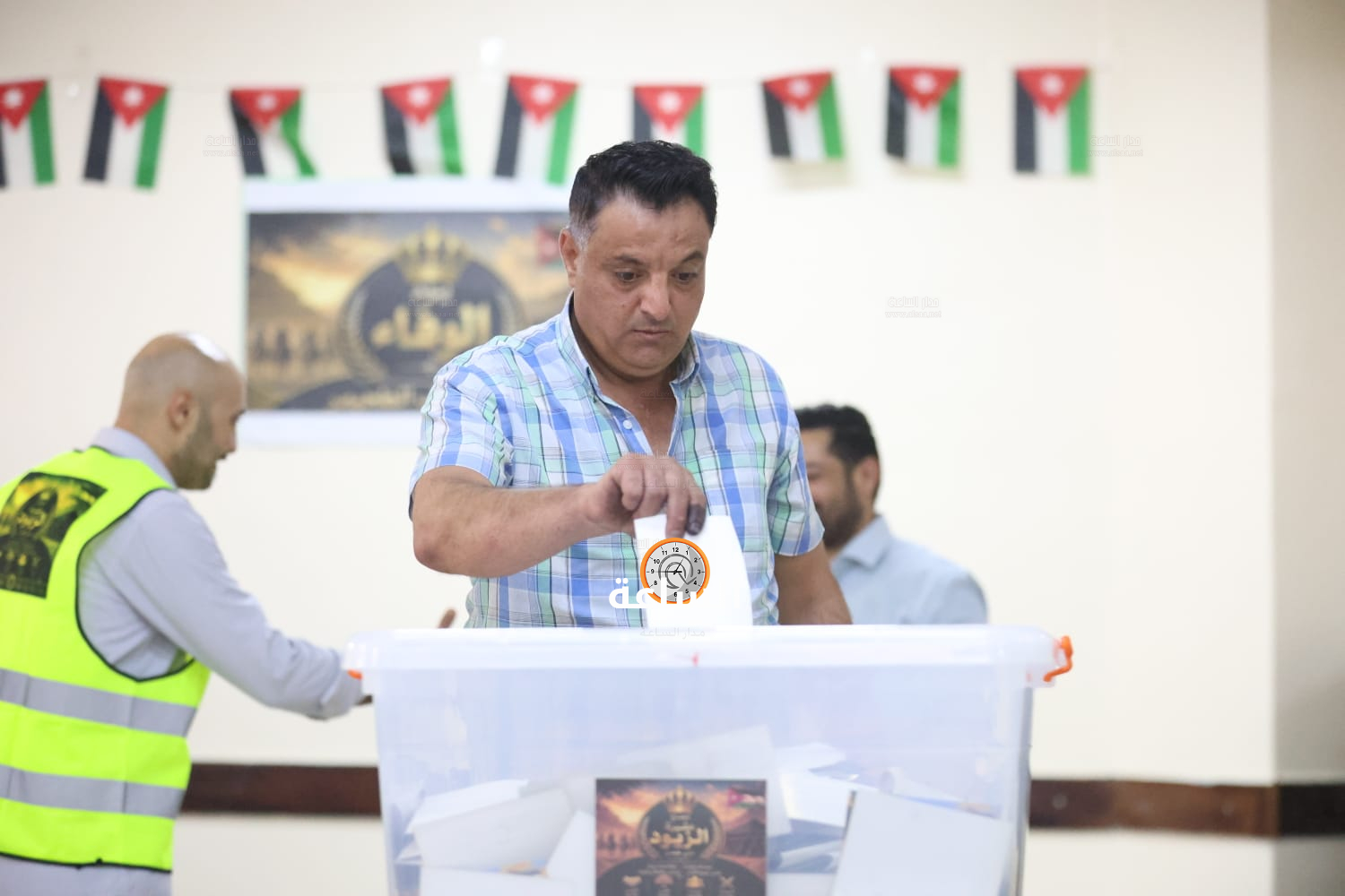 Madar Al-Saa Images 0.5938457099000416
