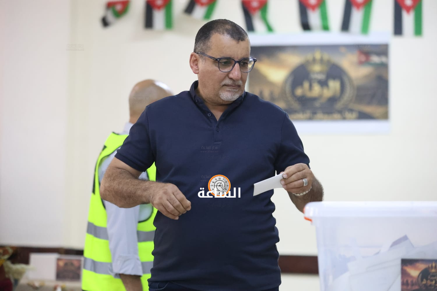 Madar Al-Saa Images 0.03748648013661626