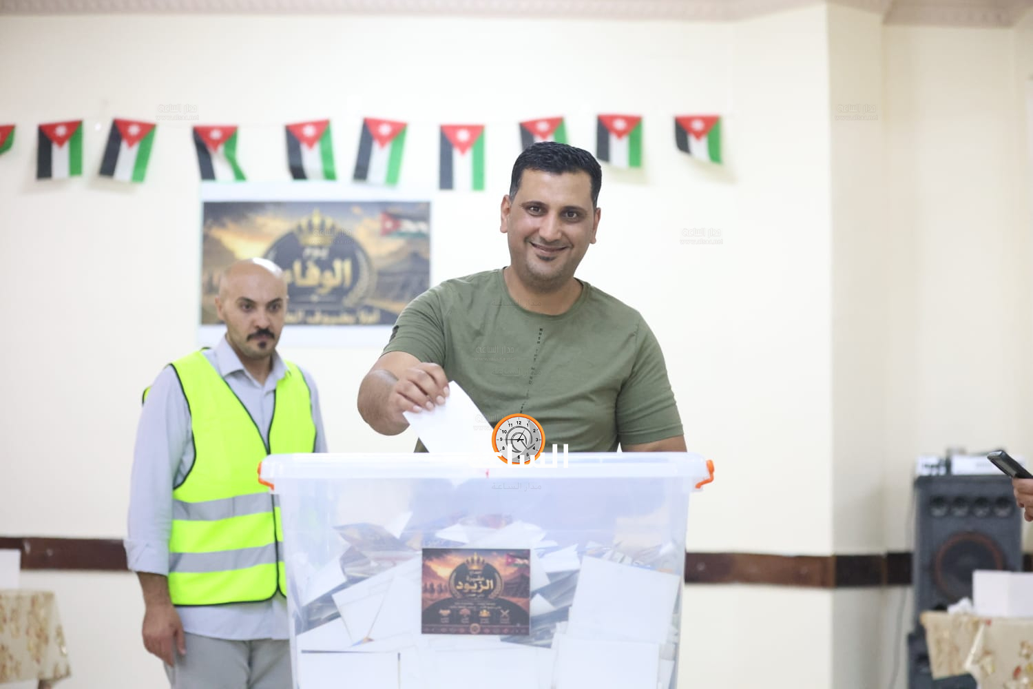 Madar Al-Saa Images 0.5534128606895856