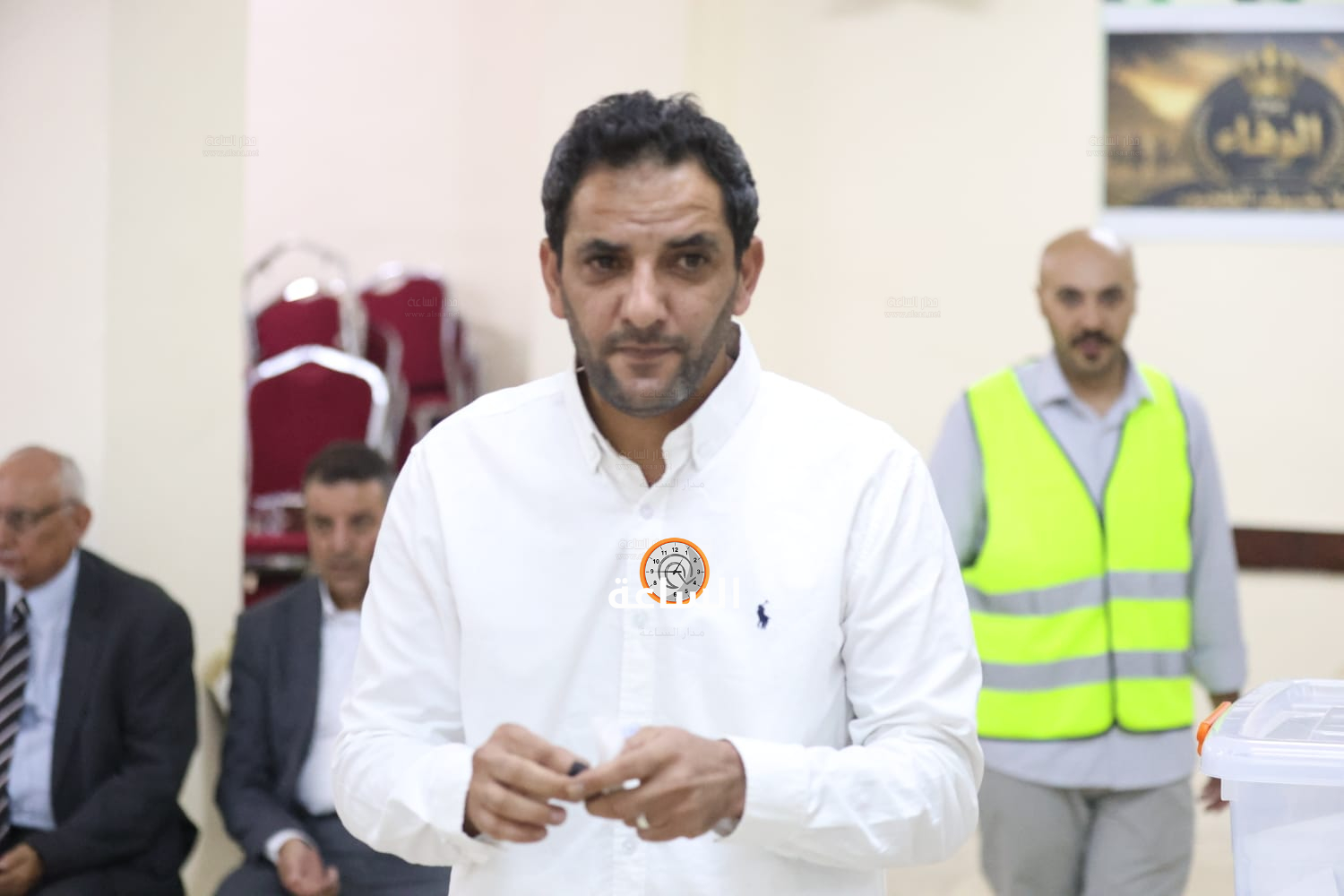 Madar Al-Saa Images 0.1463456779487351