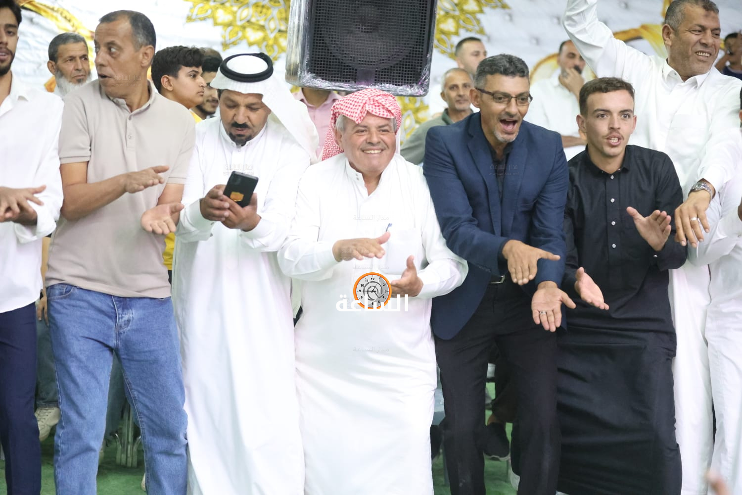 Madar Al-Saa Images 0.4958048135112959