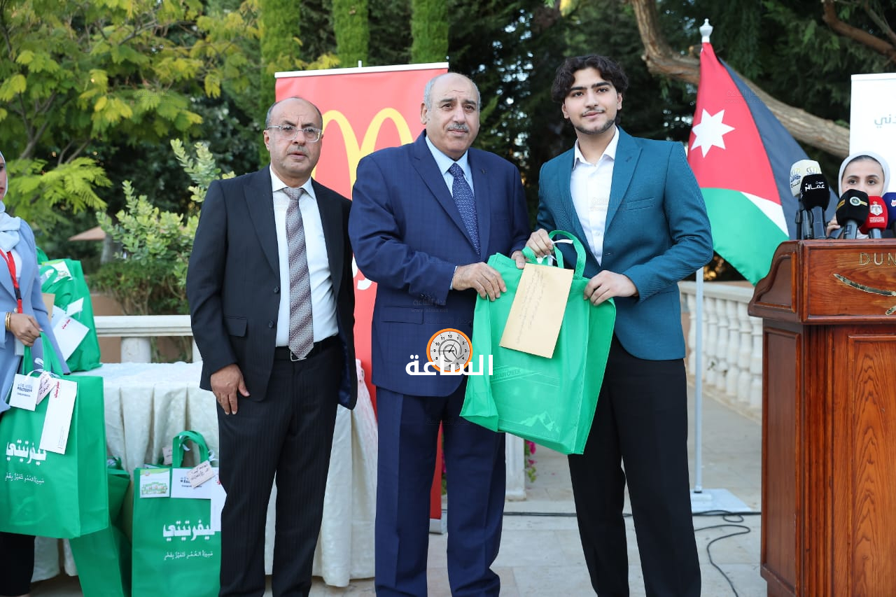 Madar Al-Saa Images 0.930263793919429