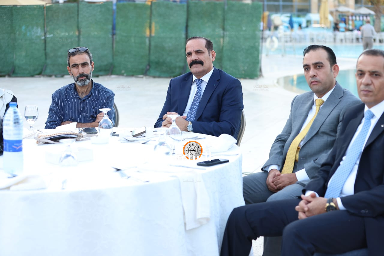 Madar Al-Saa Images 0.8726223338198406