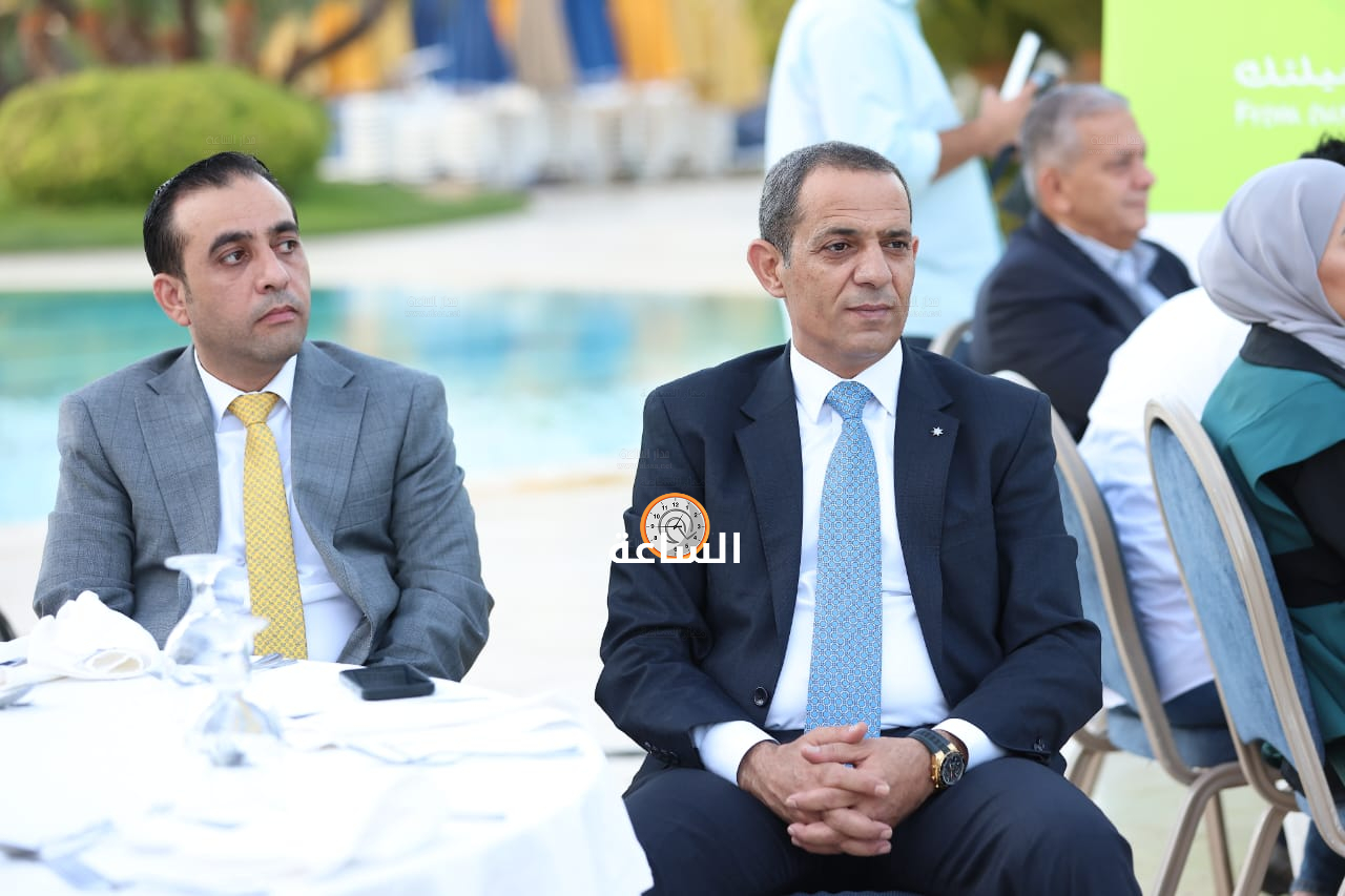 Madar Al-Saa Images 0.1541145577668228