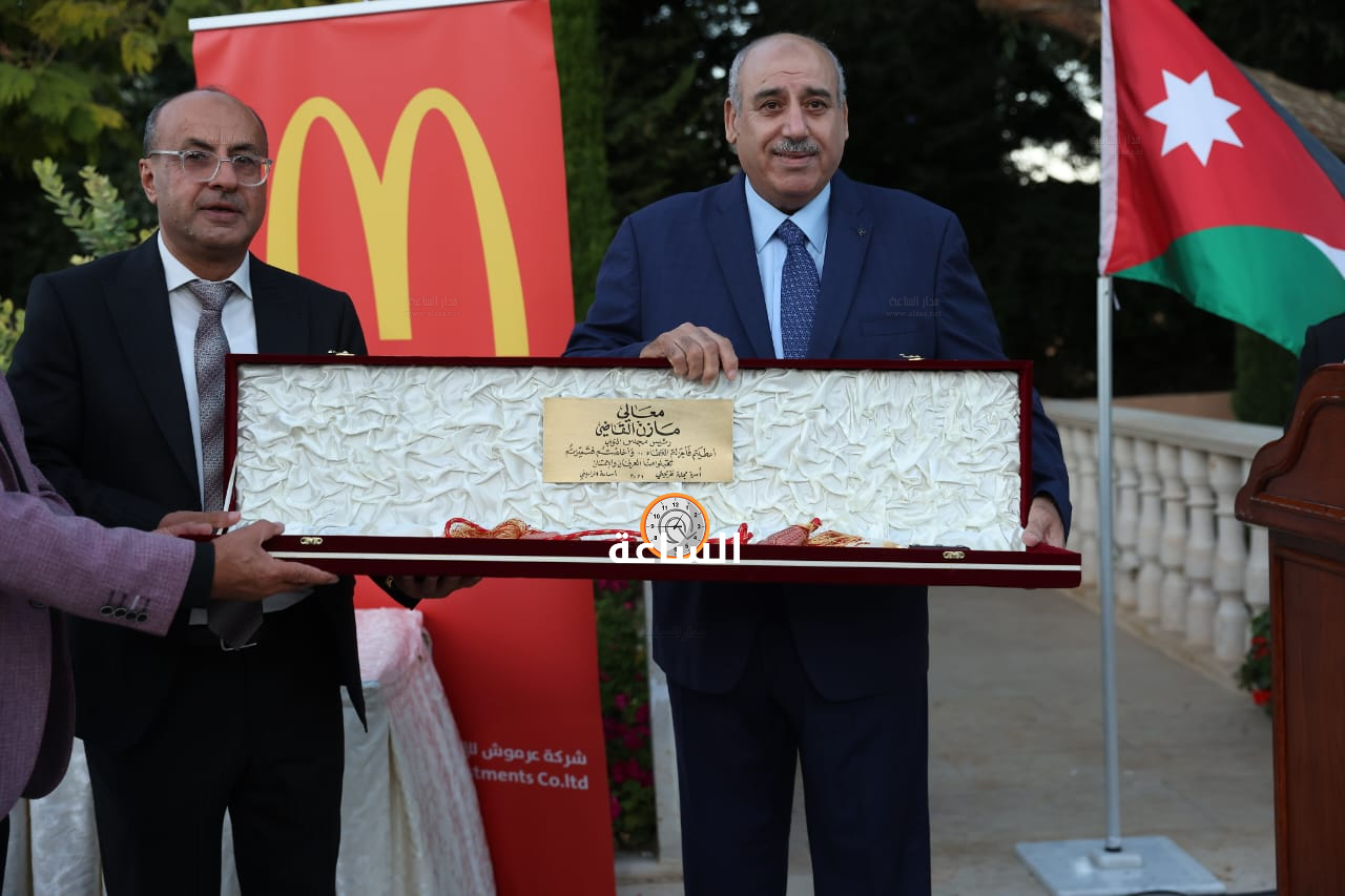 Madar Al-Saa Images 0.3015036331018053