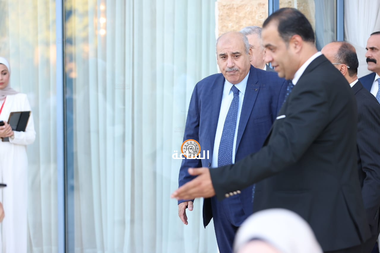 Madar Al-Saa Images 0.9952077038457358