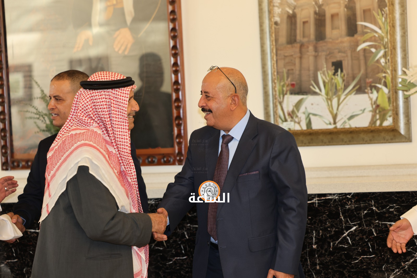 Madar Al-Saa Images 0.7128527474097024