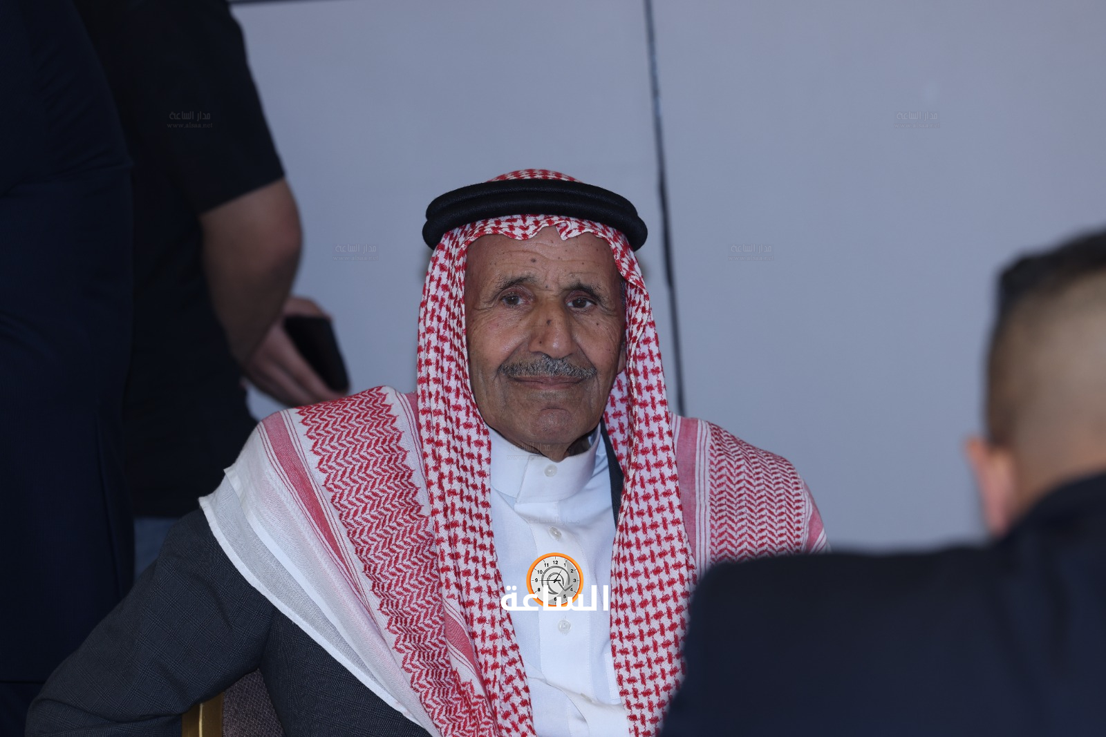 Madar Al-Saa Images 0.018417323445603984