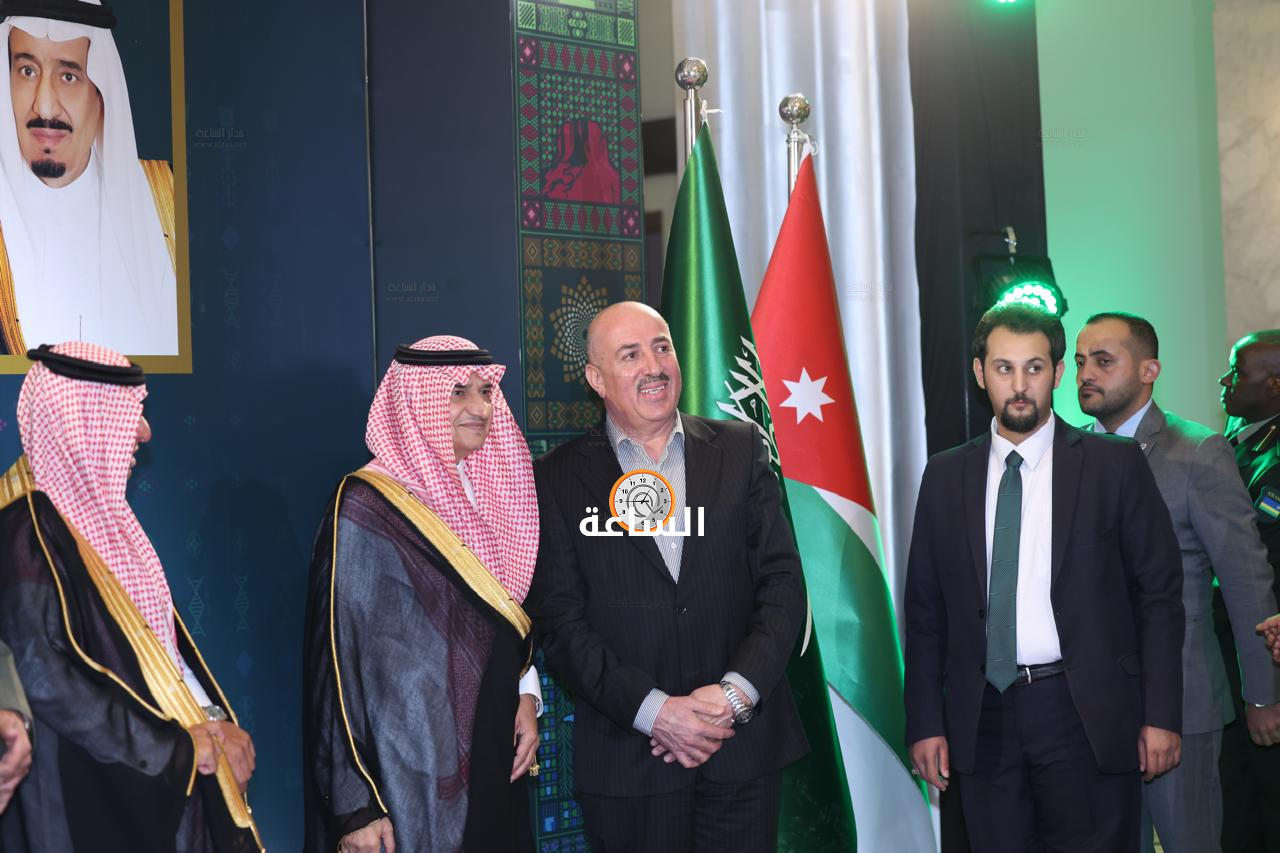 Madar Al-Saa Images 0.4021295792219092