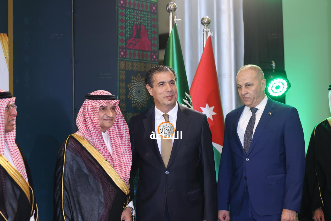 Madar Al-Saa Images 0.3715238891629772