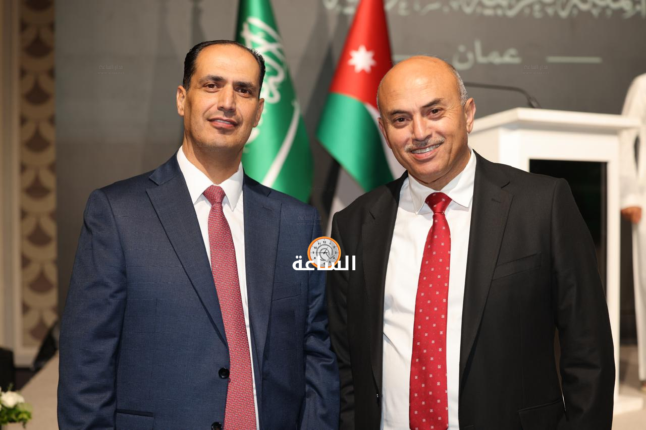 Madar Al-Saa Images 0.21885422823795664