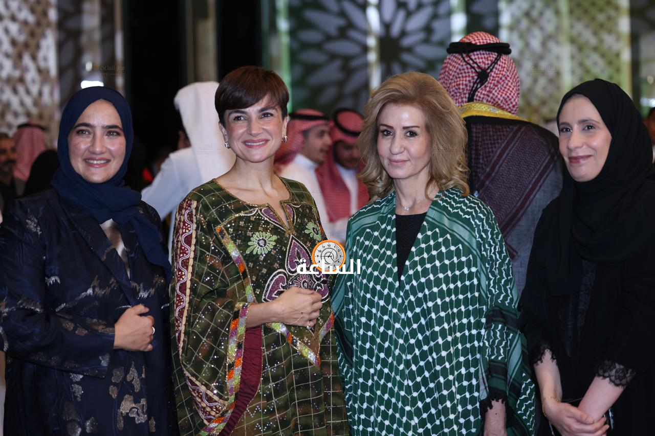 Madar Al-Saa Images 0.33348454114814874