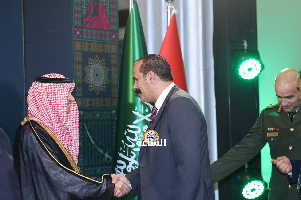 Madar Al-Saa Images 0.2948072768311545