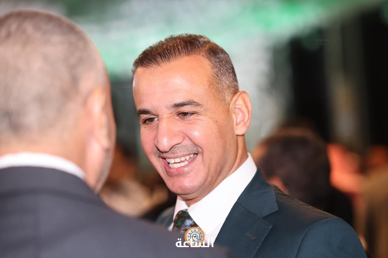 Madar Al-Saa Images 0.8830978356034468