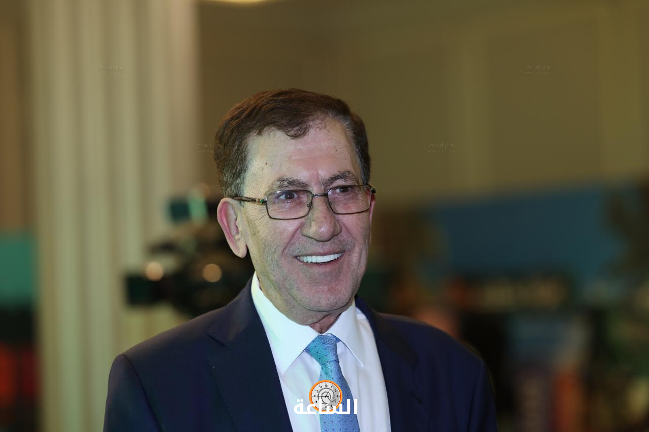 Madar Al-Saa Images 0.7189103702252466