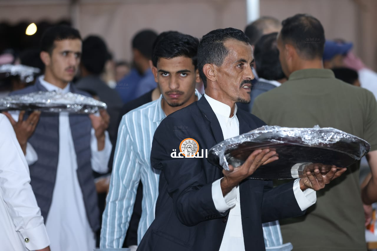 Madar Al-Saa Images 0.9321154075462015